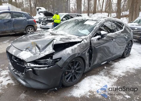 2021 Mazda Mazda3 Premium z USA, uszkodzony, nr VIN JM1BPAML8M1300366